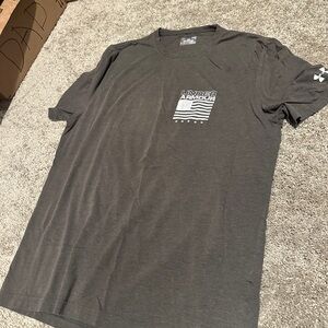 LG Dark Gray Men's Short Sleeve Tee